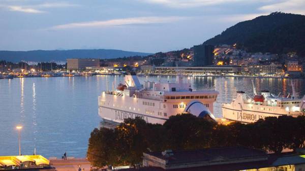 Stunning View Apartment