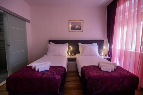 Center Luxury Rooms 2