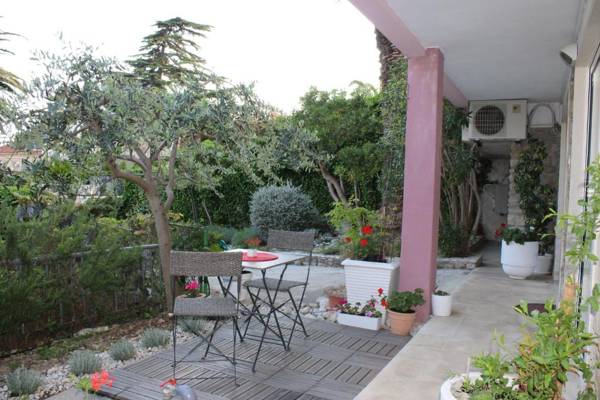 Apartment Nela and Vito