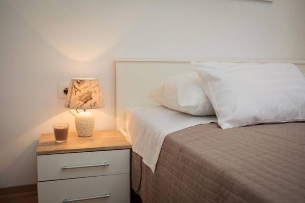 Cindro Apartment with Terrace