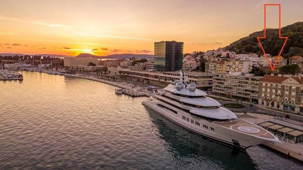 Apartment Deni - modern in center