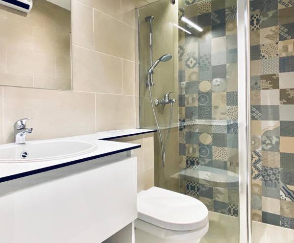 Apt 3 Flowers on Rokova St-5 min to Old Town Split