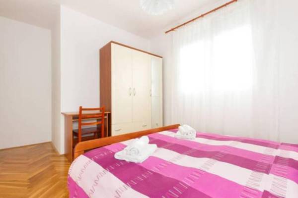 Apartment Zvijezda mora with 4