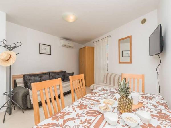 Apartment F-4 Klimno