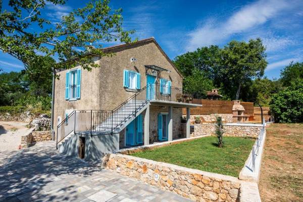 Stone Villa Katarina with pool