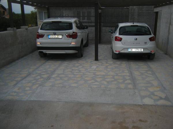 Apartments Dvije Palme