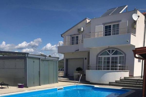 Luxury villa with a swimming pool Brodarica Sibenik - 18803