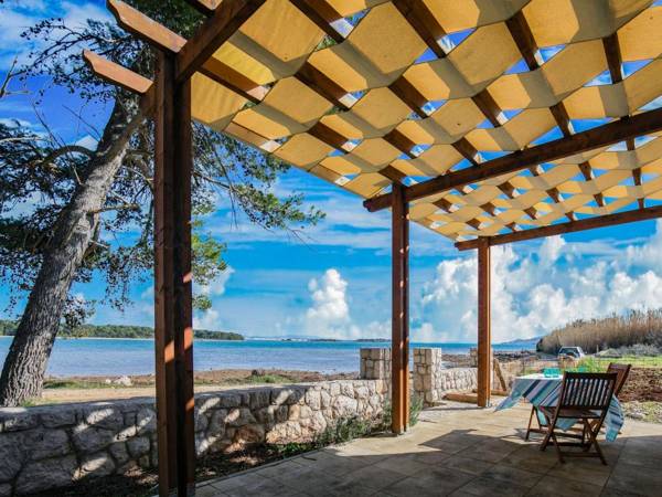 Secluded Holiday Home in Pašman with Sea nearby