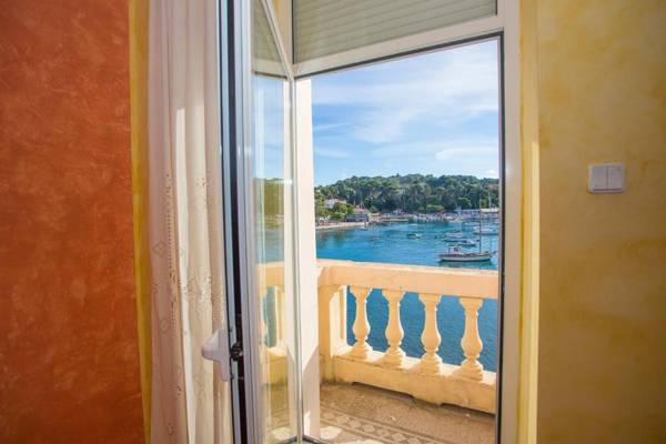 Apartment Viking Rovinj with Sea View