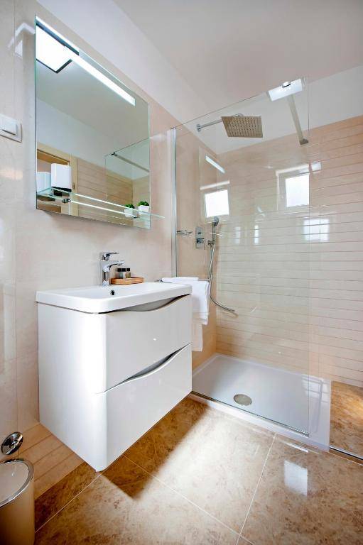 Apartment and Studio Tereza