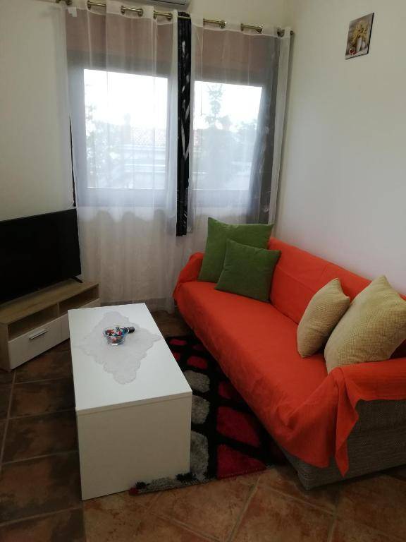 Apartment MIS Floura