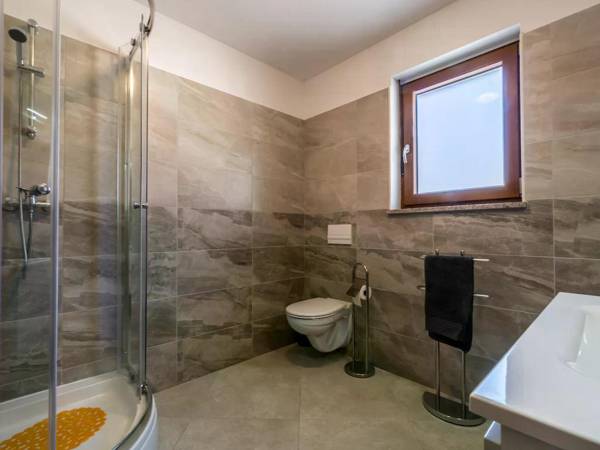 Lush villa in Sv Lovrec Labinski with private pool