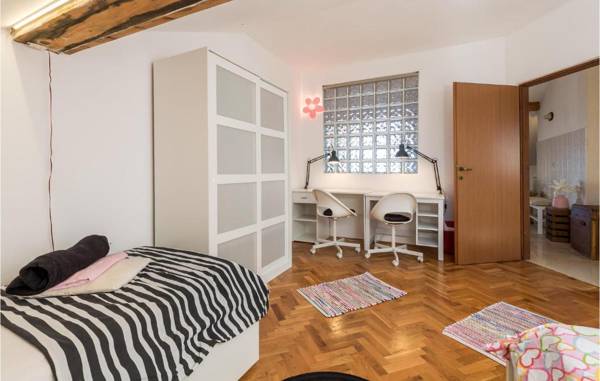 Workspace - Awesome apartment in Rijeka with WiFi and 2 Bedrooms