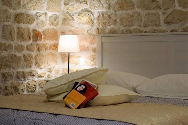 RESIDENCE Old Town Rab Accommodation