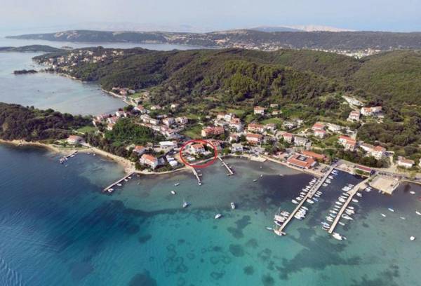 Apartments and rooms with a swimming pool Kampor Rab - 12773