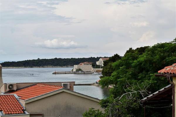 Sunnyy Beacch Apartments