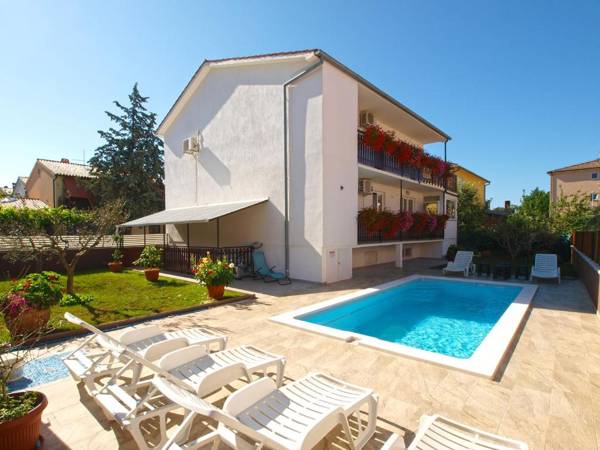 Apartments Mirko 647