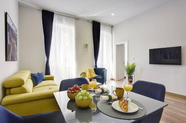 D&A Central Luxury Apartments with FREE Parking