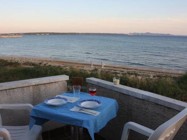 Elegant Holiday Home in Privlakaw with Garden