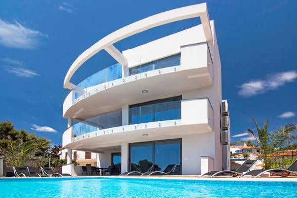 Villa Sunrise Premantura Sea View