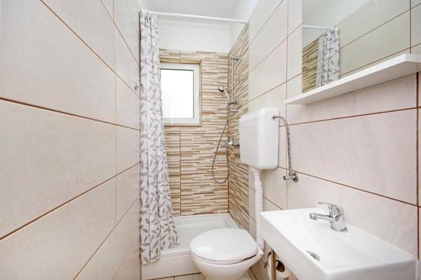 Holiday home Tonko - open pool