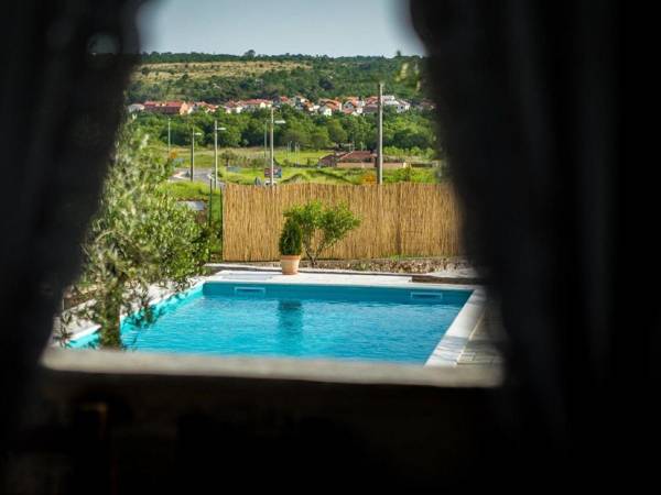 Beautiful stone house located near Zadar and near the sea