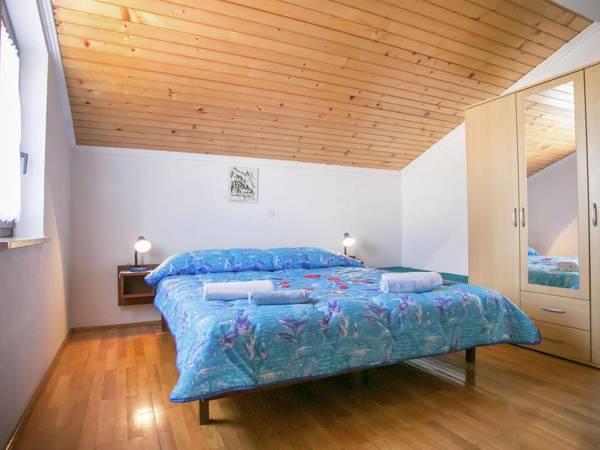 Apartment for two persons with balcony close to the centre of Porec and beach