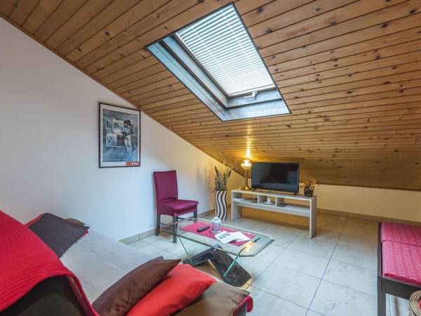 Apartment for two persons on second floor with balcony near the beach