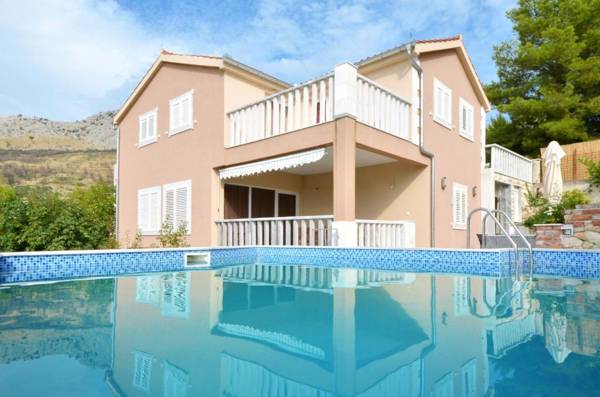 Family friendly house with a swimming pool Podstrana Split - 12918