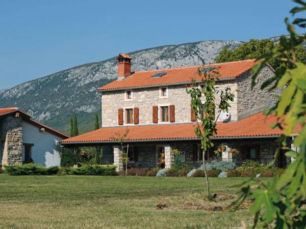 Picturesque Mansion in Kožljak with Private Swimming Pool