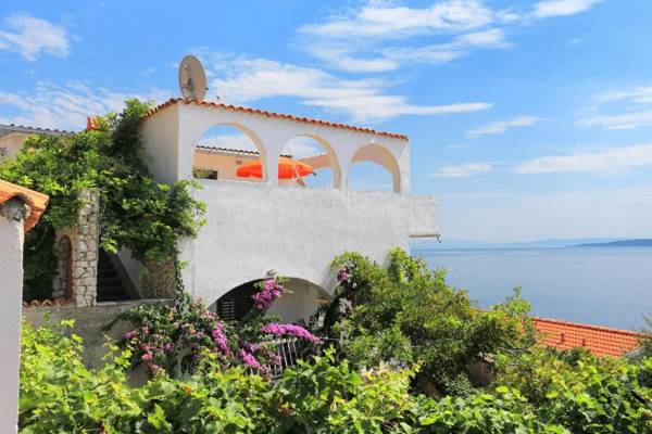 Apartments by the sea Pisak Omis - 1006