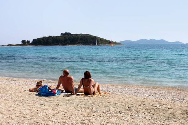 Apartments by the sea Pakostane Biograd - 18426