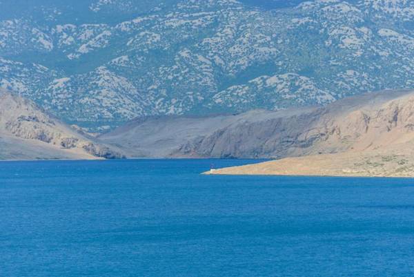 Crowonder Pag View Apartments