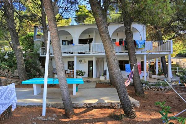 Apartments by the sea Balica Rat Omis - 1065