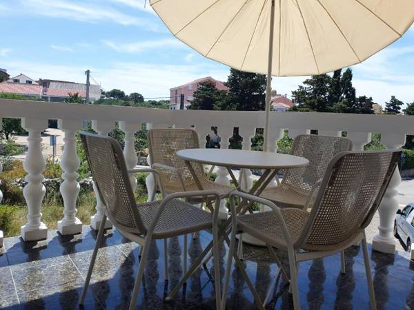 Apartment Paula - Novalja