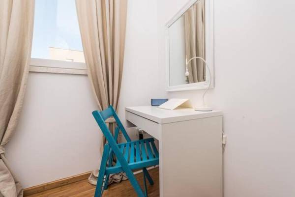 Blue sky modern sea view apartment