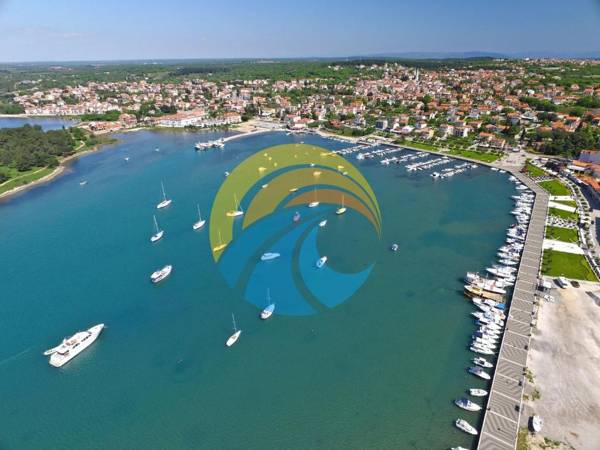 Apartments Radmila 977