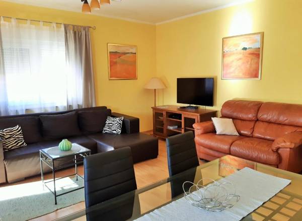 Bright & Cozy Medulin