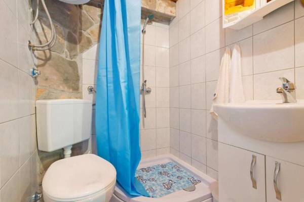 Ganče in Gustirna (Haus für 6 Personen)