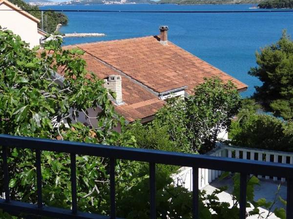 Apartments Pero - 70m from the sea