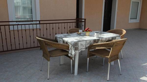 Apartments Gržetić