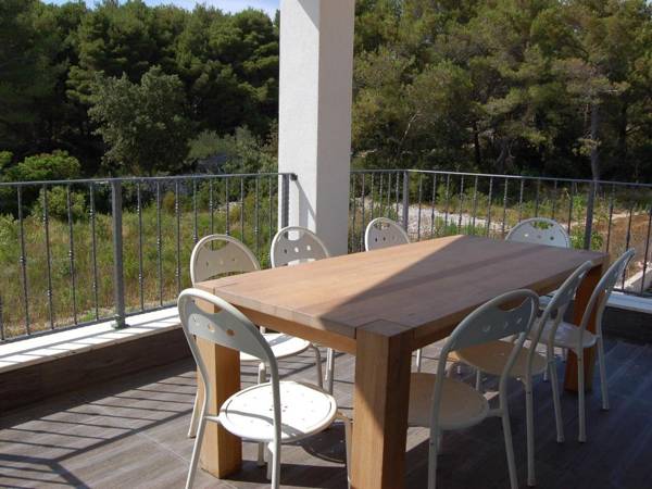 Modern holiday home with terrace100 m distant from the sea !