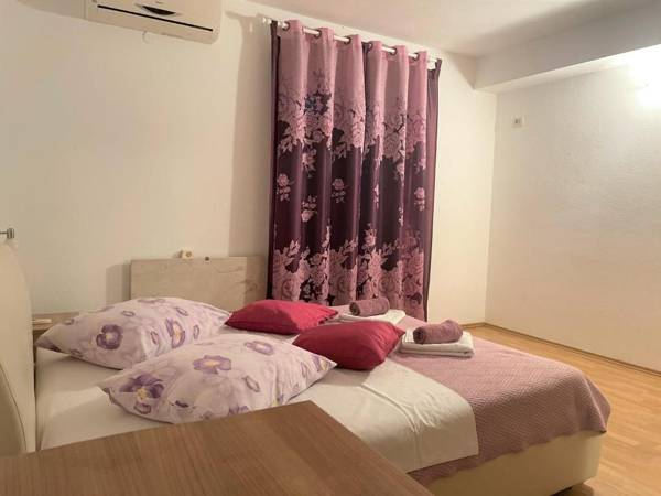 Villa Kristina in Makarska private pool