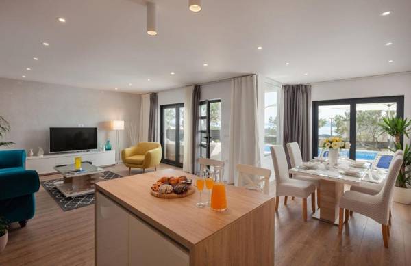 Villa Festina lente a luxury villa in Makarska heated pool