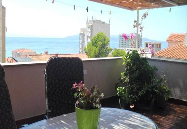 Apartments Jadro - 250m from beach