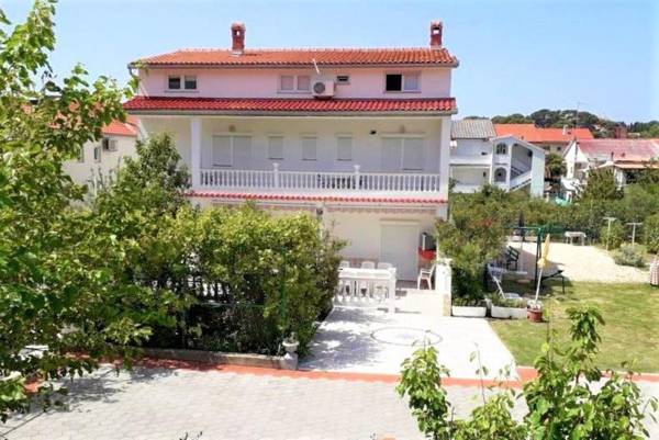 Apartment Complex Marjeta Rab