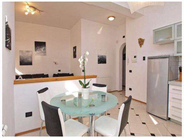 Apartment with terrace and shared pool in Medulin for 4 people seafront