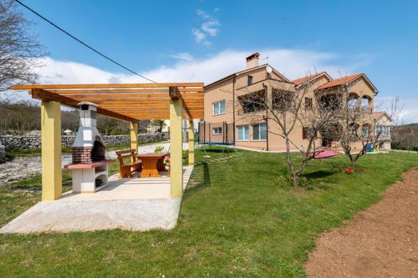 Apartments for families with children Presika Labin - 18791