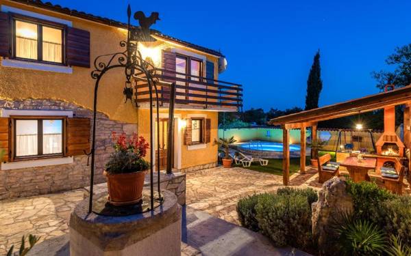 House Mali Vareski 585