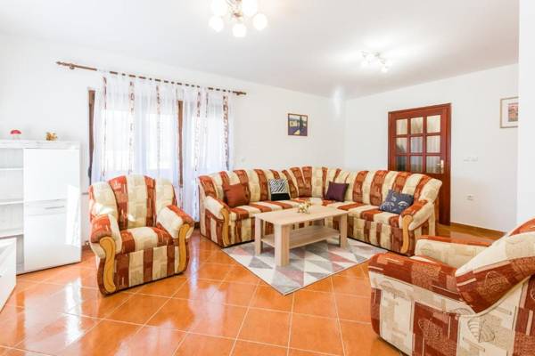 Relaxing apartment Josip - peaceful area